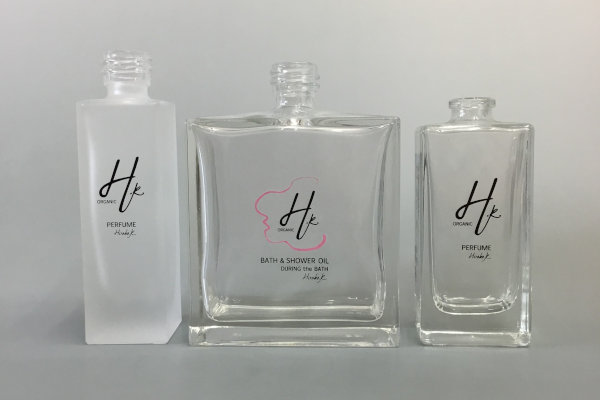 ガラス瓶へのスクリーン印刷事例（小堀加工所）